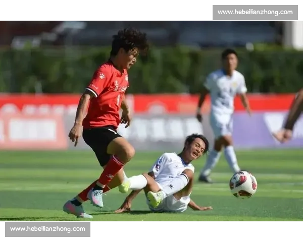 渝超神作！19 岁草根复刻小贝 50 米吊射